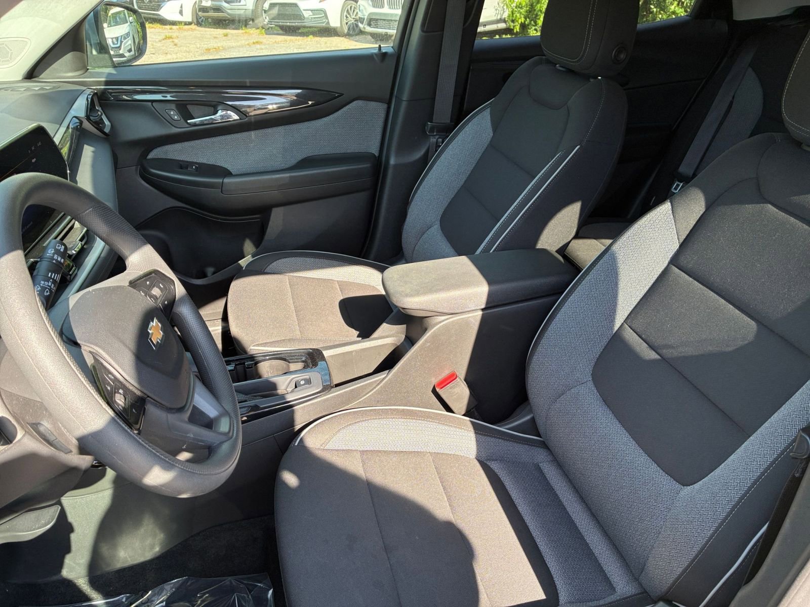 Used 2025 Chevrolet TrailBlazer LT FWD image 34