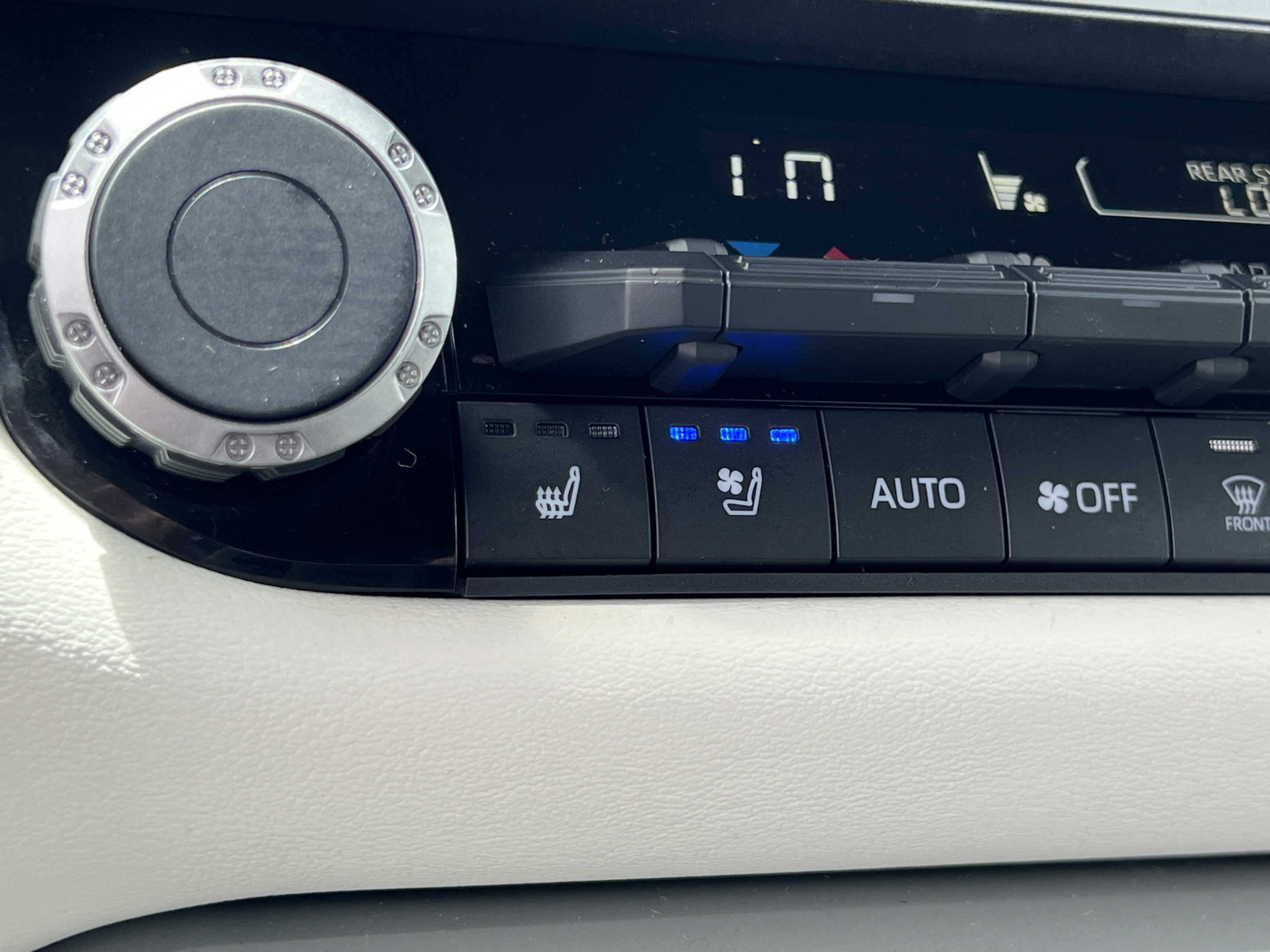 Used 2023 Toyota Sequoia Capstone RWD image 19