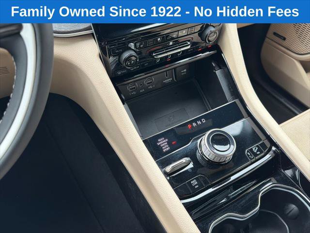Certified 2022 Jeep Grand Cherokee Limited 4xe w/ Luxury Tech Group II AWD/4WD image 36