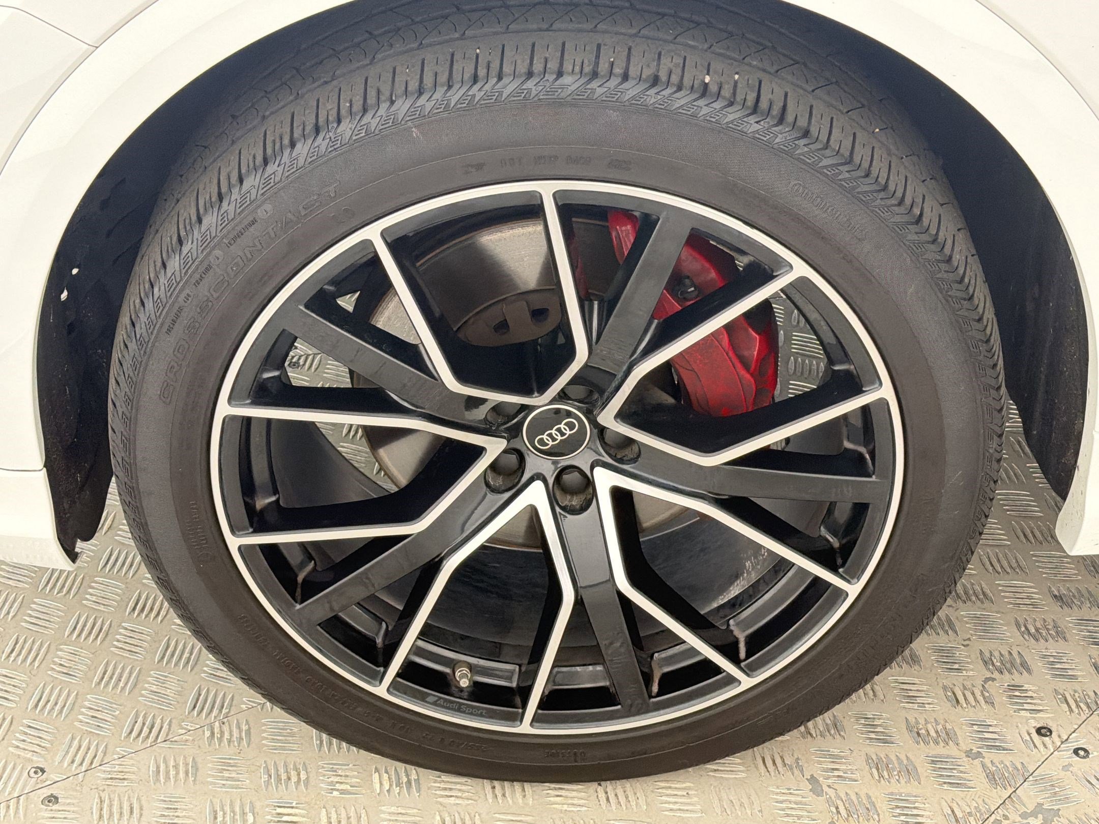 Used 2023 Audi Q8 Premium Plus image 11