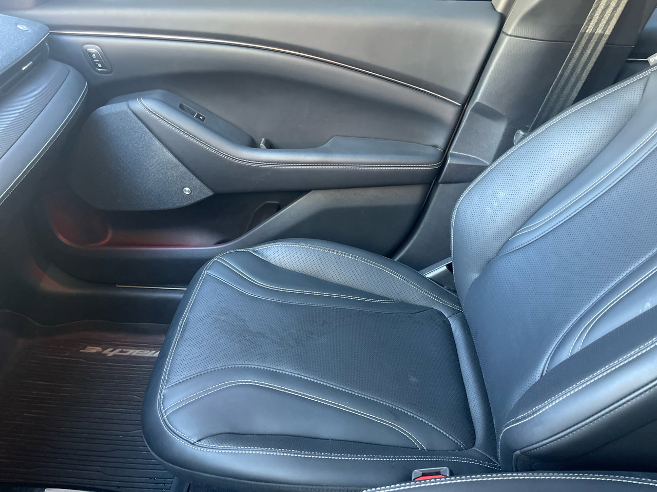 Used 2023 Ford Mustang Mach-E Premium image 25