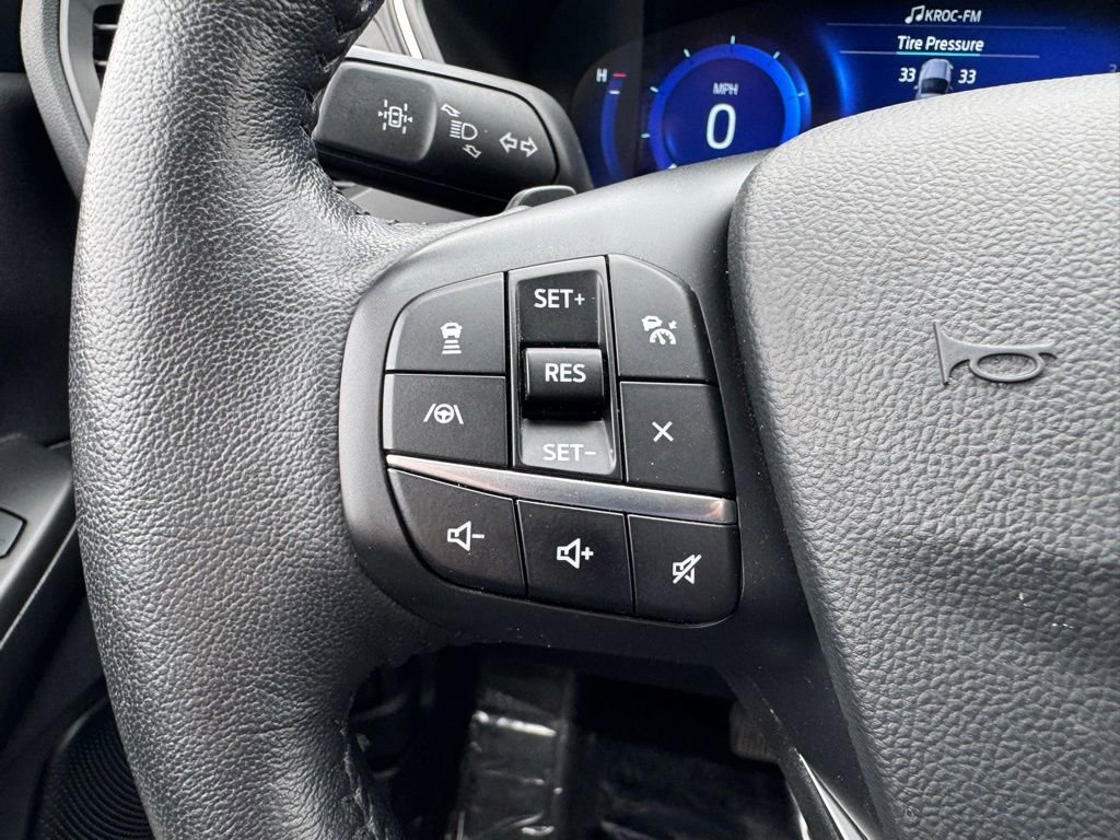 Used 2020 Ford Escape Titanium AWD/4WD image 23