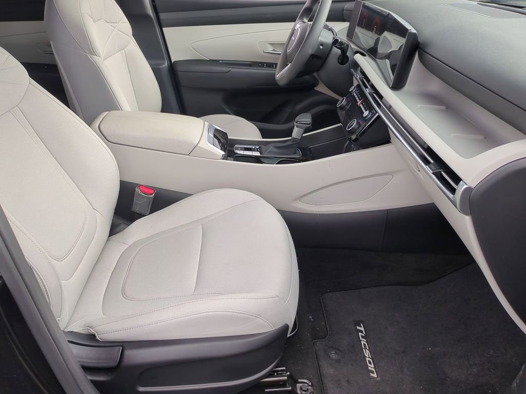 Certified 2025 Hyundai Tucson SEL AWD/4WD image 27