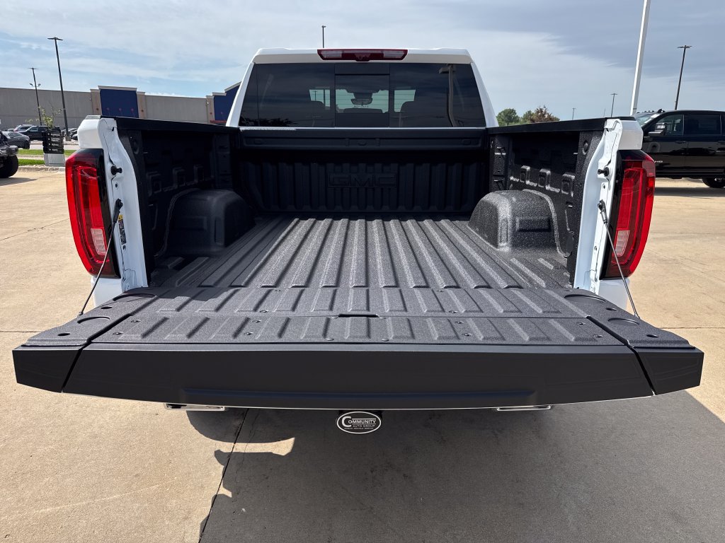 New 2026 GMC Sierra 1500 AT4 w/ AT4 Premium Package AWD/4WD image 11