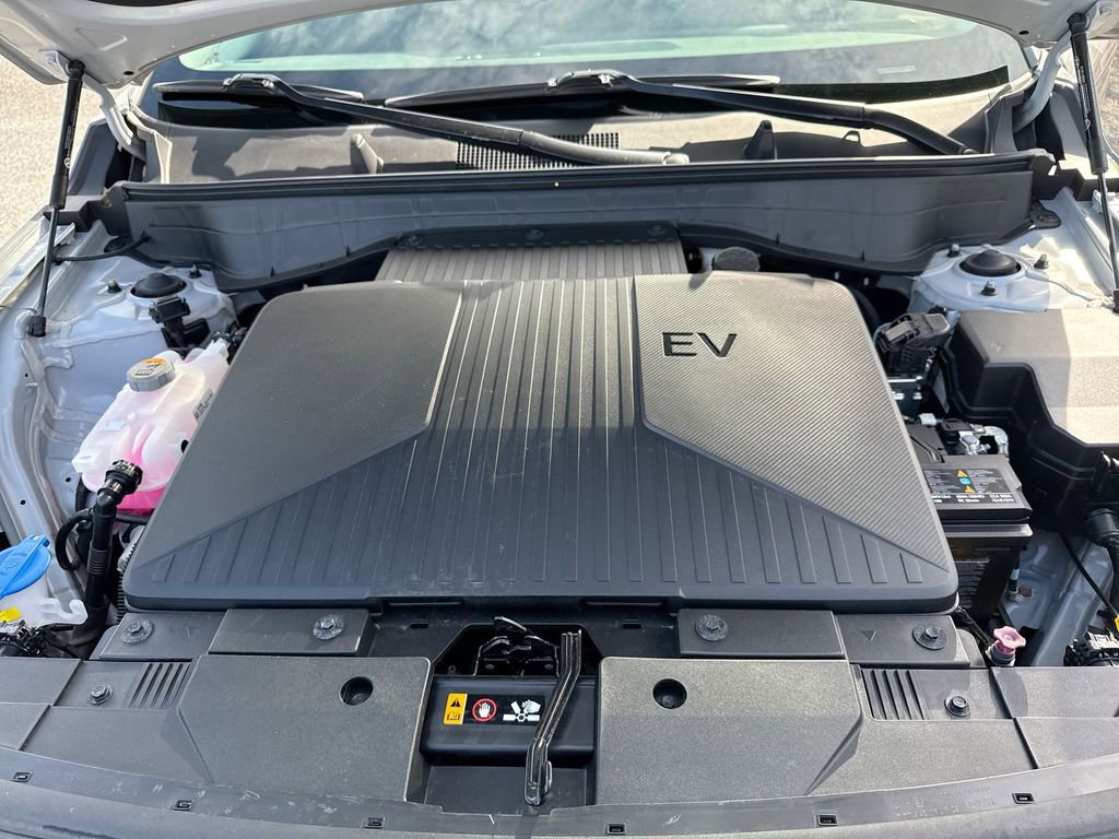 Used 2025 Hyundai Kona SEL image 17