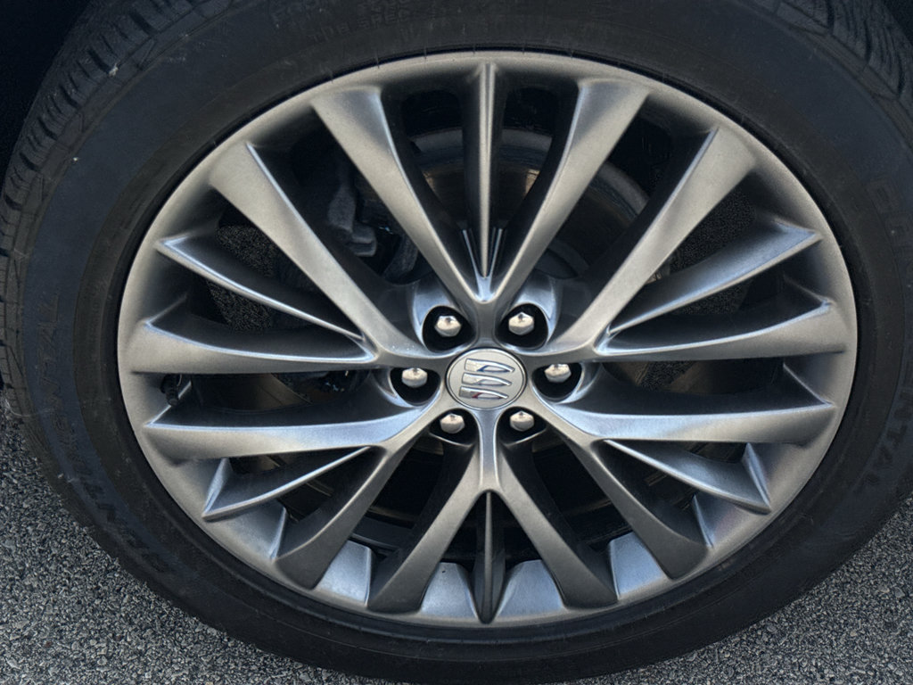 Certified 2025 Buick Enclave Avenir w/ Super Cruise Package FWD image 8