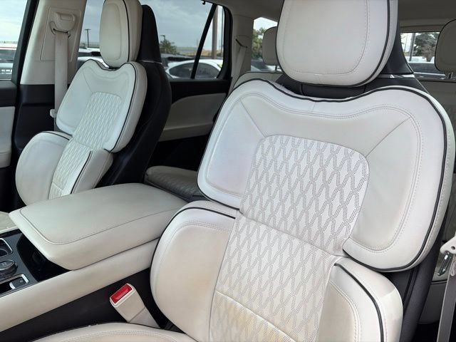Certified 2023 Lincoln Aviator Black Label w/ Dynamic Handling Package AWD/4WD image 16