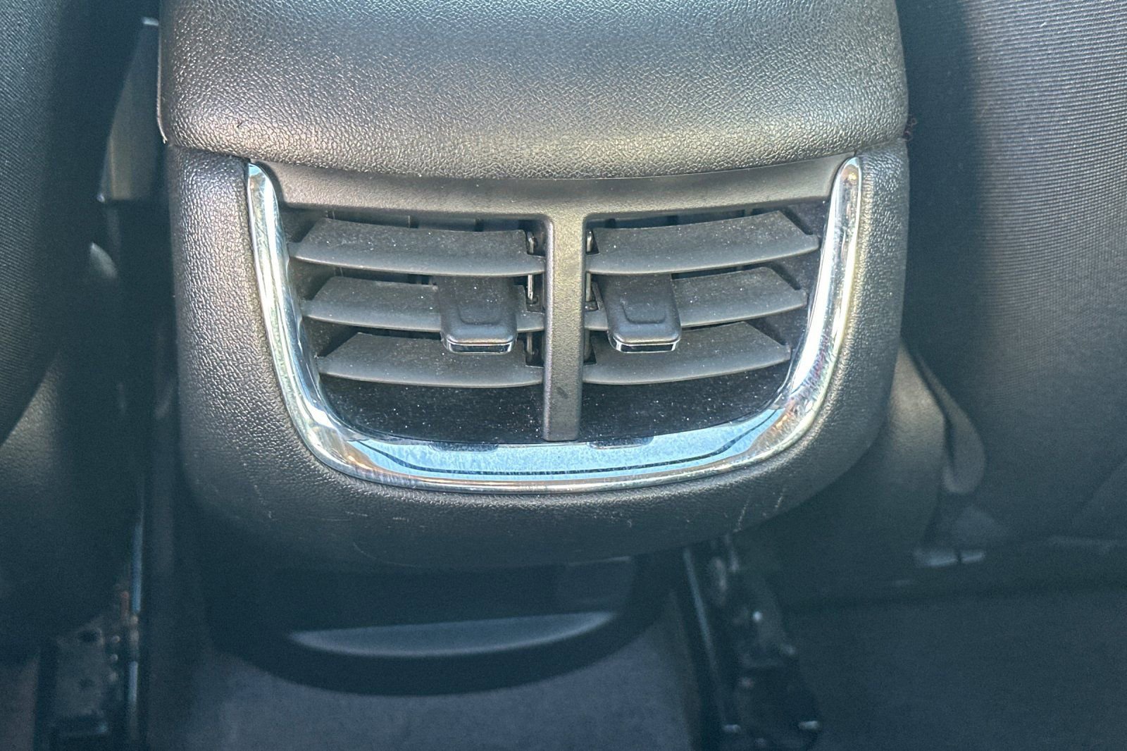 Used 2024 Chevrolet Malibu LT image 14