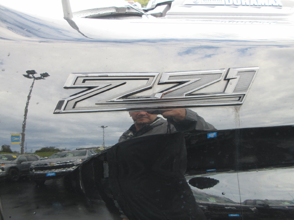 Certified 2024 Chevrolet Silverado 2500 LT w/ Midnight Edition AWD/4WD image 12
