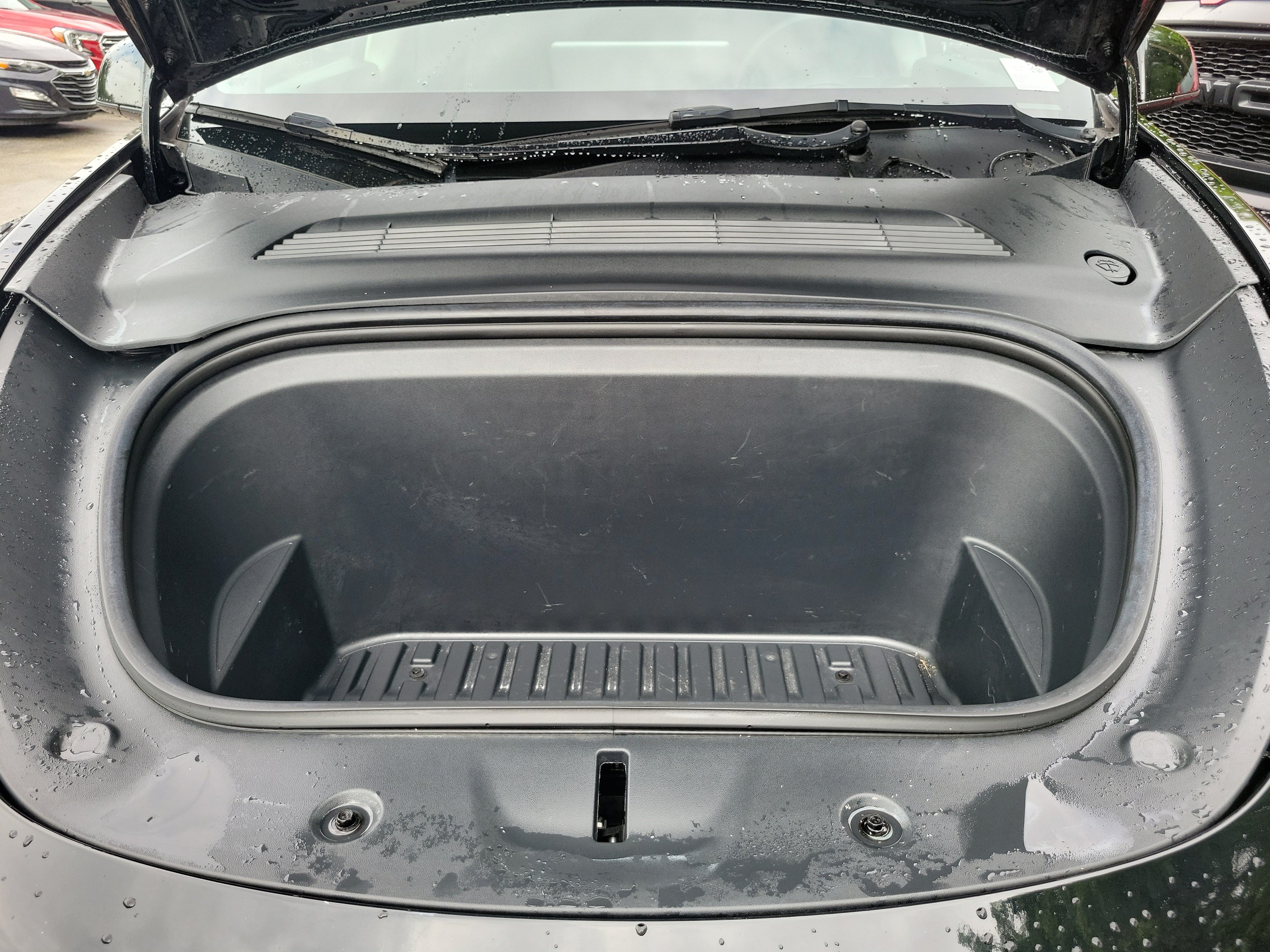 Used 2021 Tesla Model Y Long Range AWD/4WD image 27