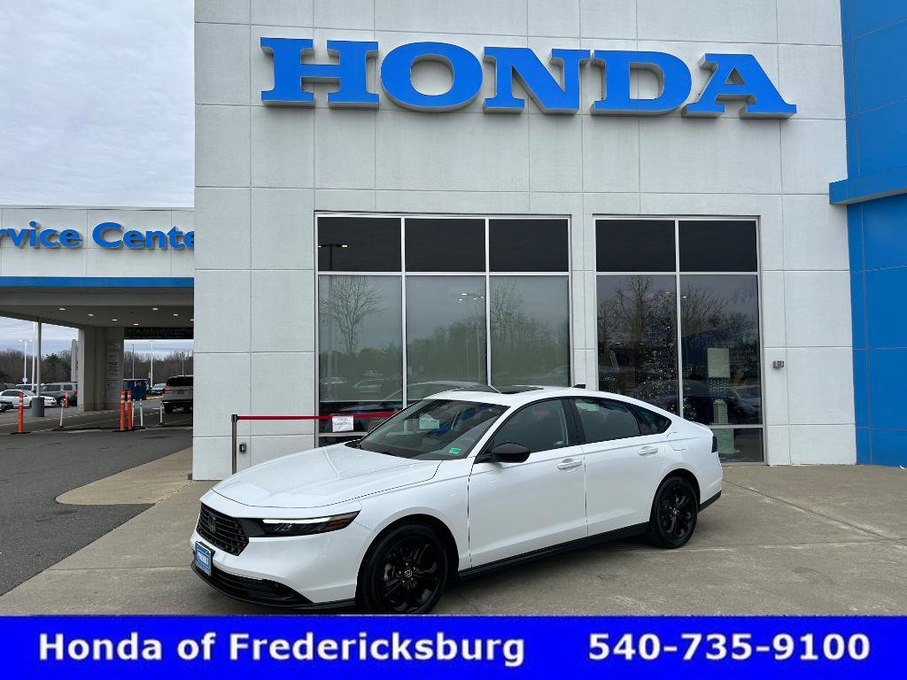 Used 2025 Honda Accord SE image 1