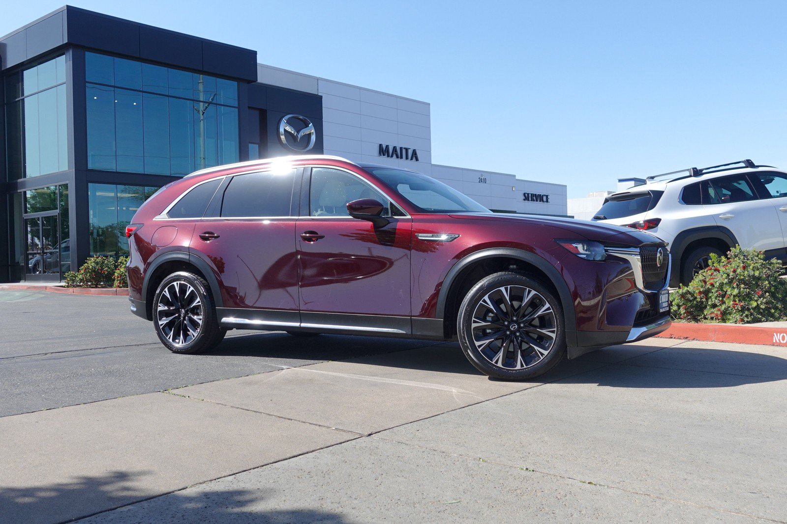 Used 2024 MAZDA CX-90 Plug-In Hybrid w/ Premium Plus image 4