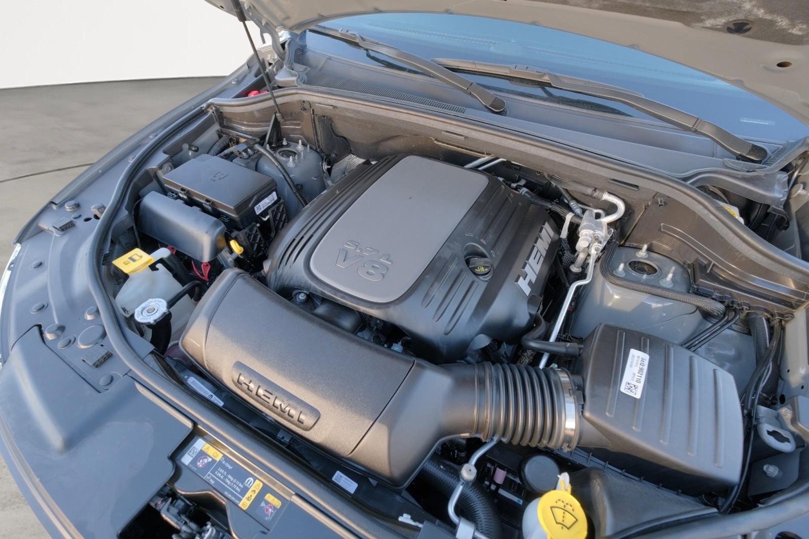 Used 2022 Dodge Durango R/T w/ Blacktop Package image 9