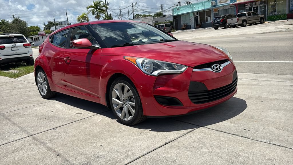 Used 2016 Hyundai Veloster FWD image 15