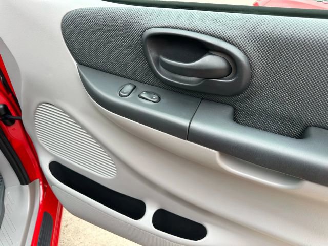 Used 2001 Ford F150 Lightning image 20