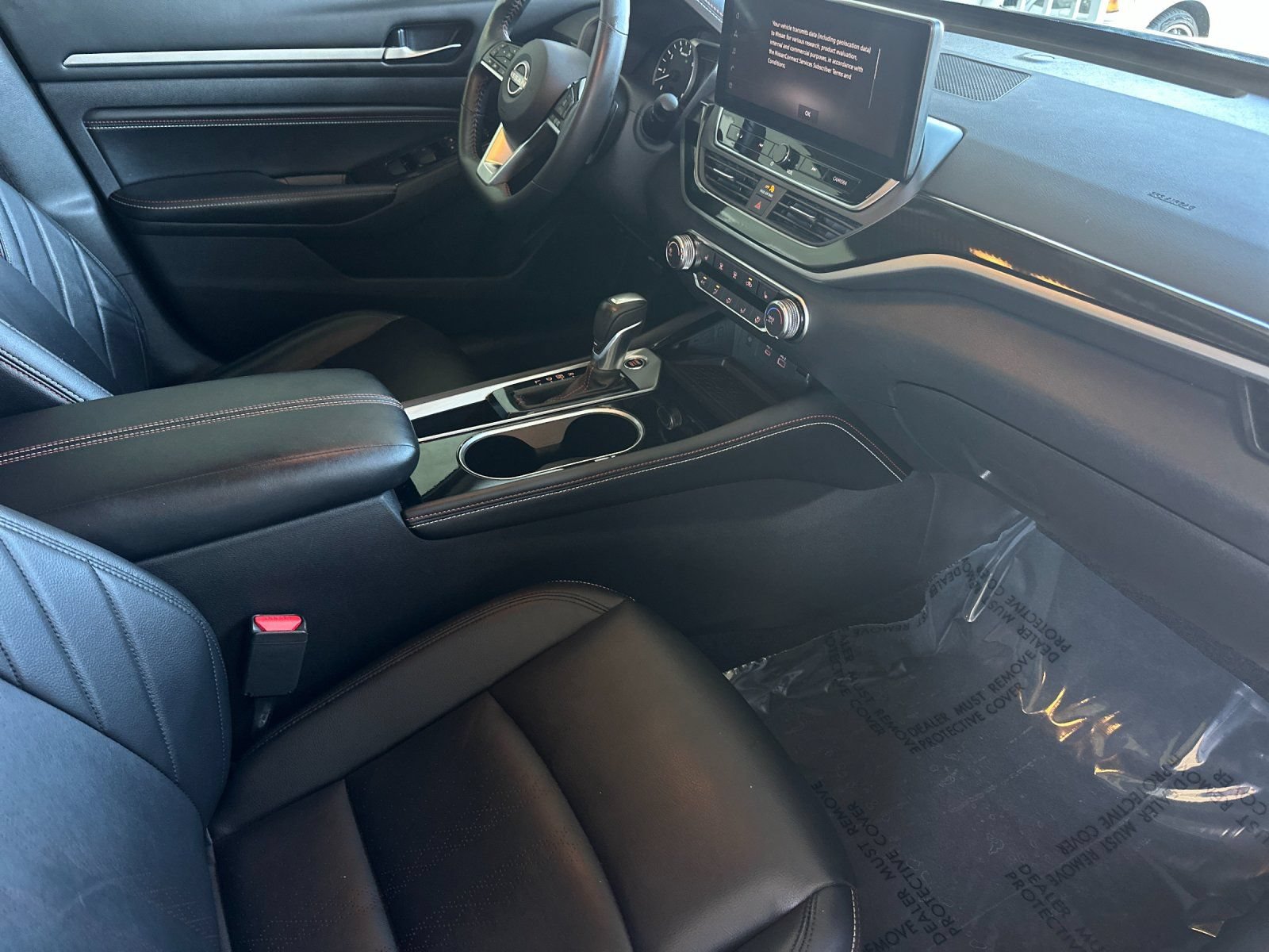 Used 2023 Nissan Altima 2.5 SR w/ SR Premium Package FWD image 14