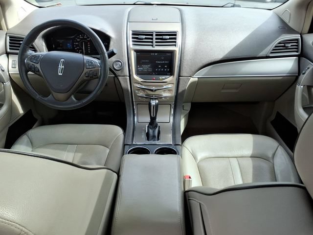 Used 2015 Lincoln MKX AWD w/ Equipment Group 102A image 24