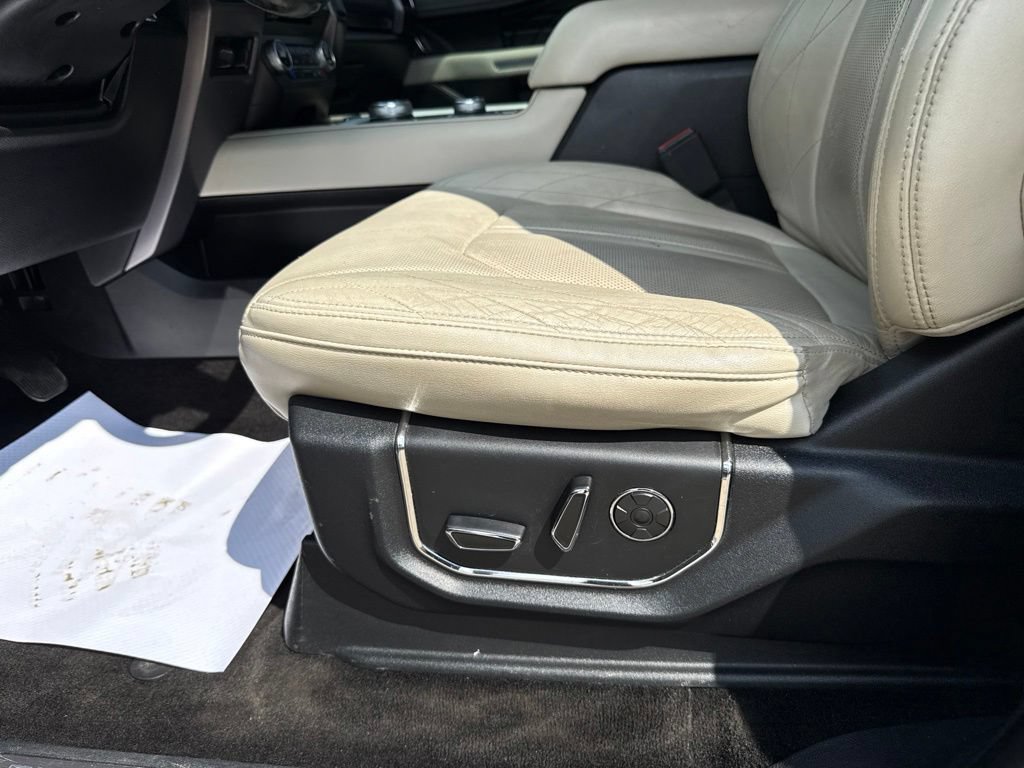 Used 2018 Ford Expedition Max Platinum AWD/4WD image 31