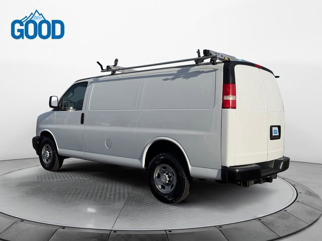 Used 2017 Chevrolet Express 2500 RWD image 3