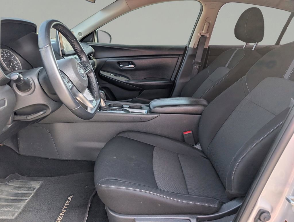 Used 2020 Nissan Sentra SV FWD image 17