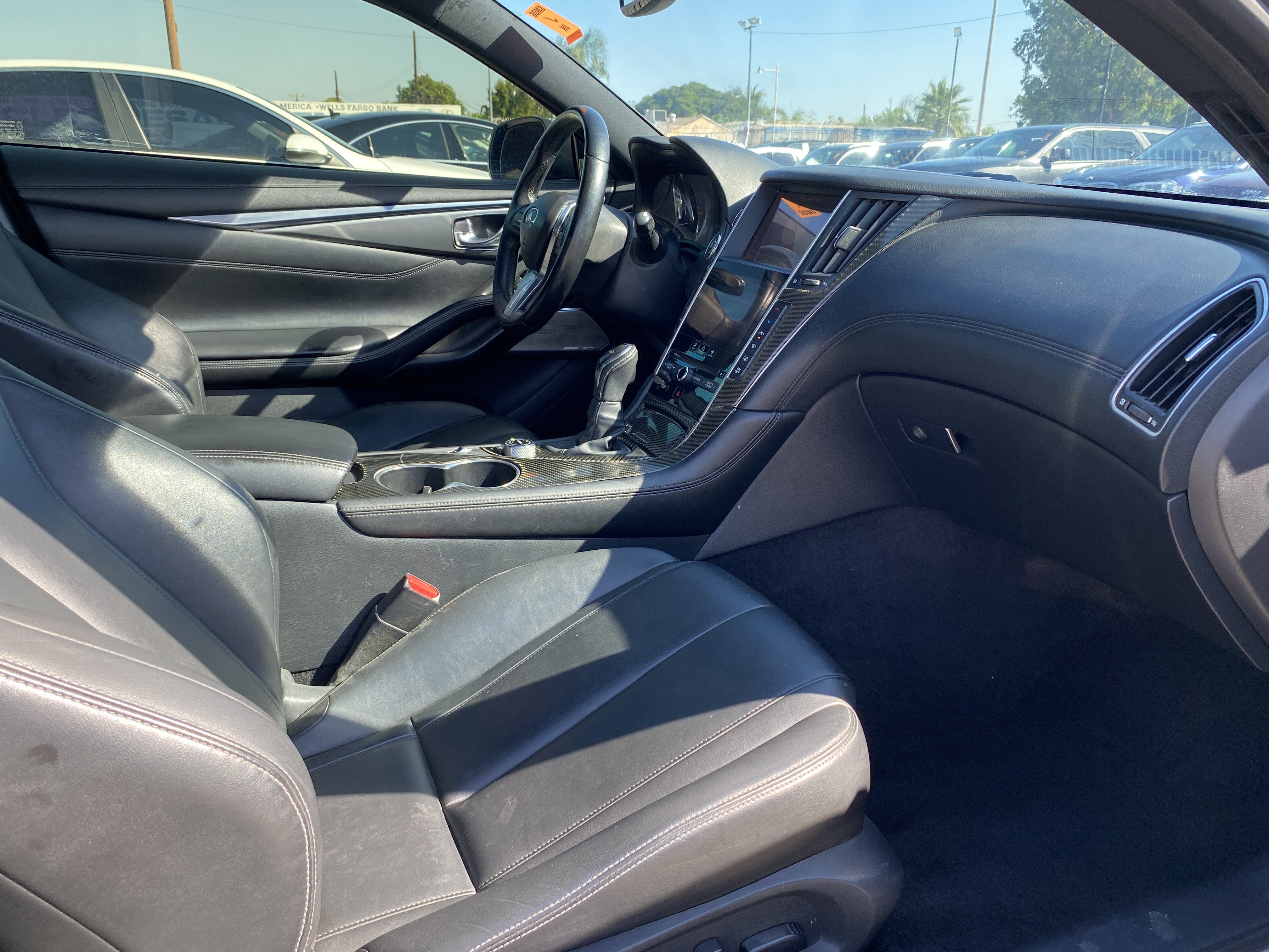 Used 2017 INFINITI Q60 w/ Premium Package image 21