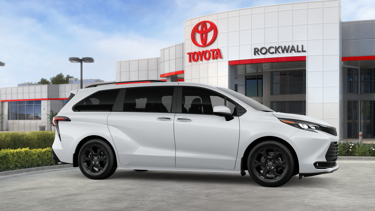 New 2026 Toyota Sienna XLE Woodland Edition AWD/4WD image 37