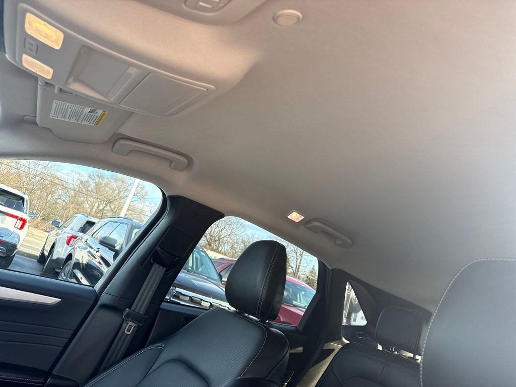 Used 2025 Ford Escape Platinum image 26