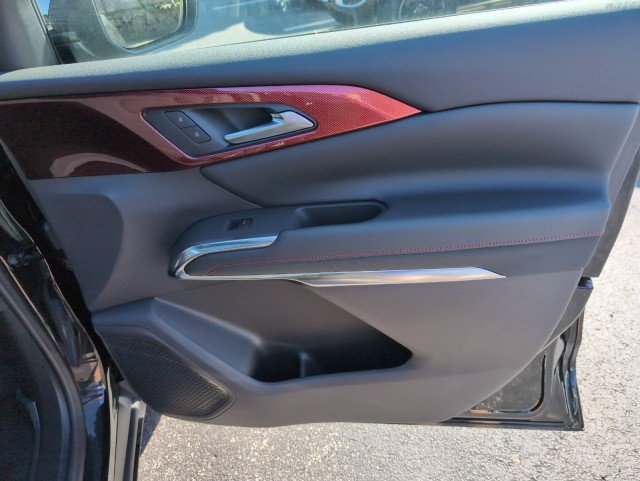 New 2026 Chevrolet Traverse Z71 w/ Driver Confidence Package image 12