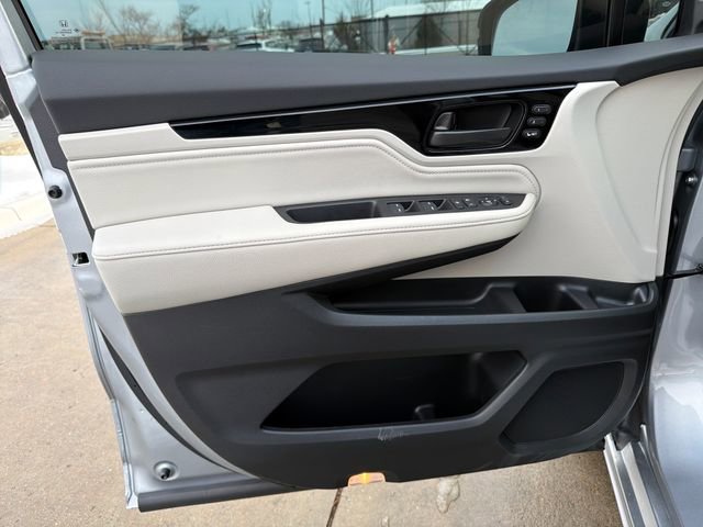 New 2026 Honda Odyssey Touring image 10