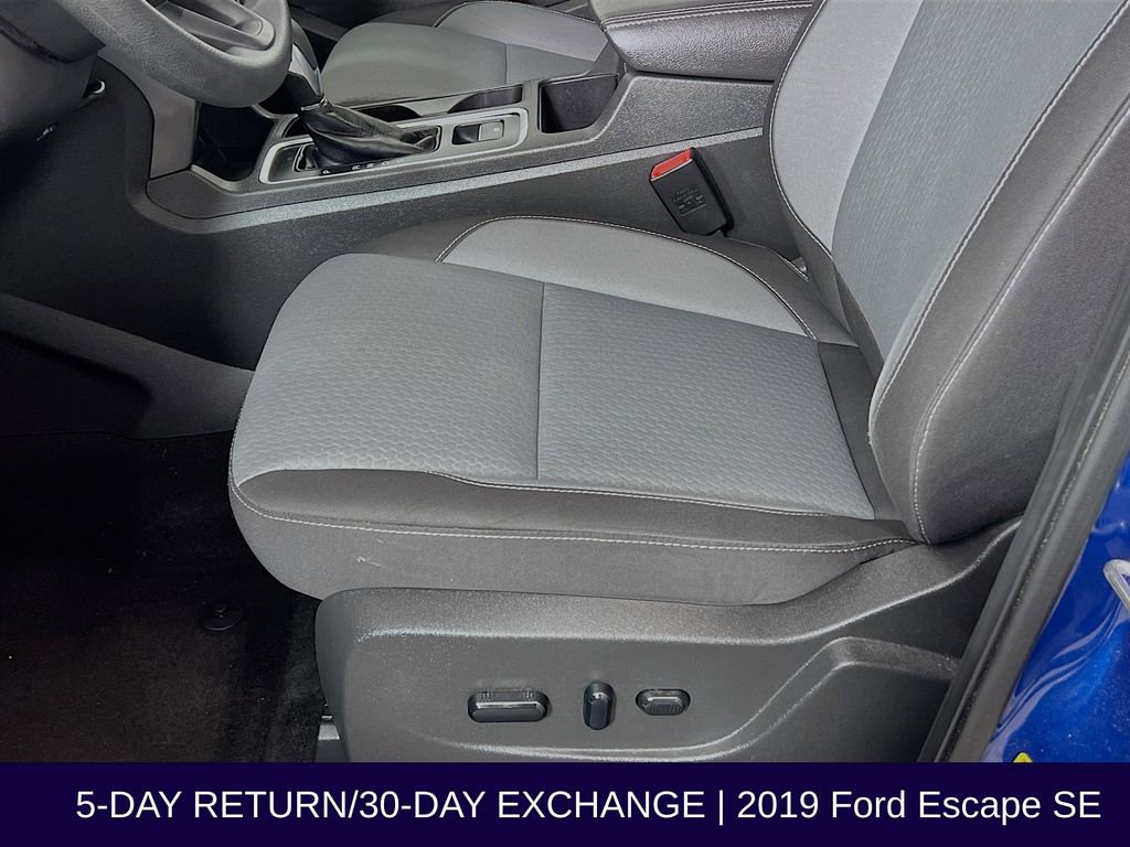 Used 2019 Ford Escape SE image 24