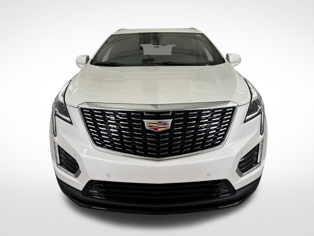 New 2025 Cadillac XT5 Luxury image 12