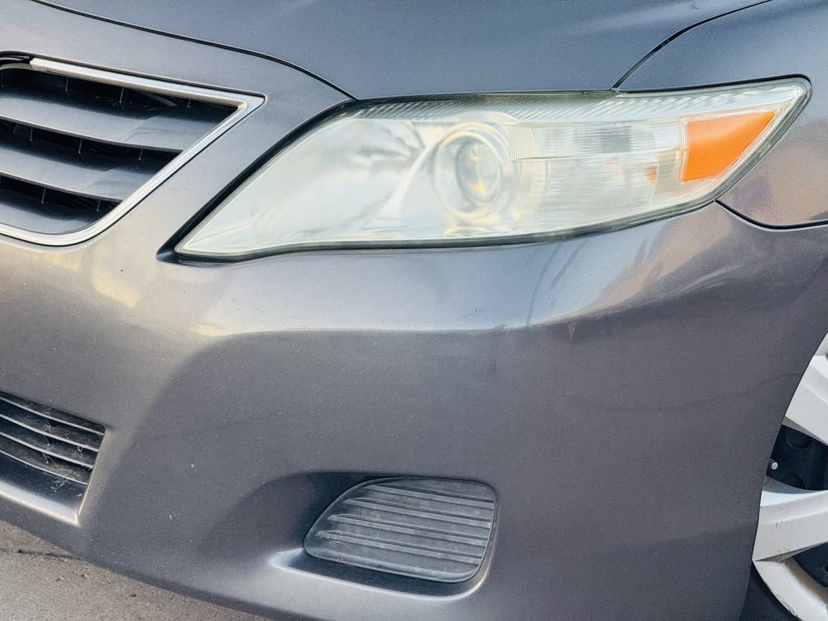 Used 2011 Toyota Camry LE image 9