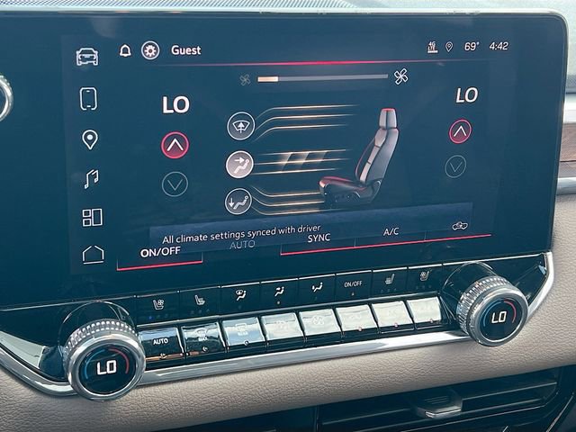 New 2026 GMC Canyon Denali image 11