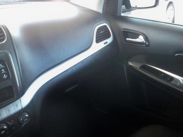 Used 2015 Dodge Journey SXT w/ Flexible Seating Group image 11