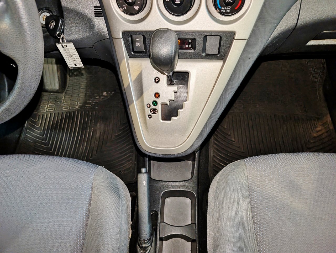 Used 2009 Toyota Matrix S image 35