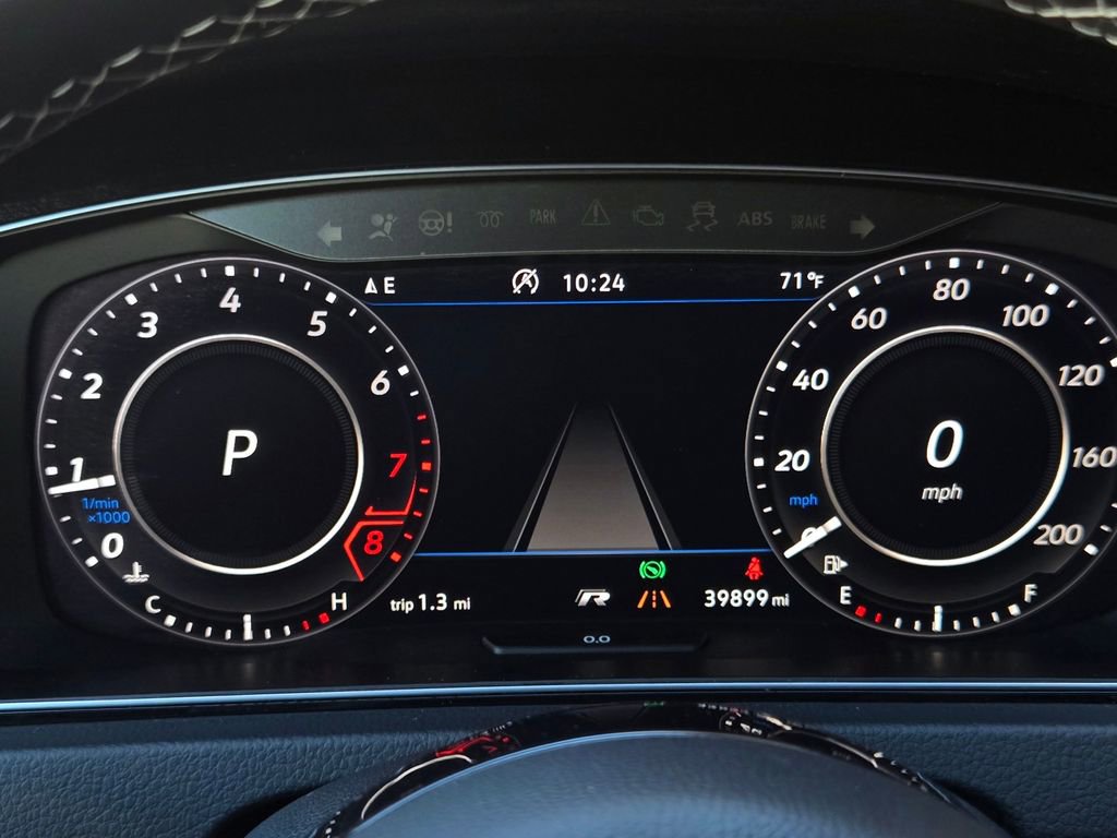 Used 2019 Volkswagen Golf R 4-Door image 27