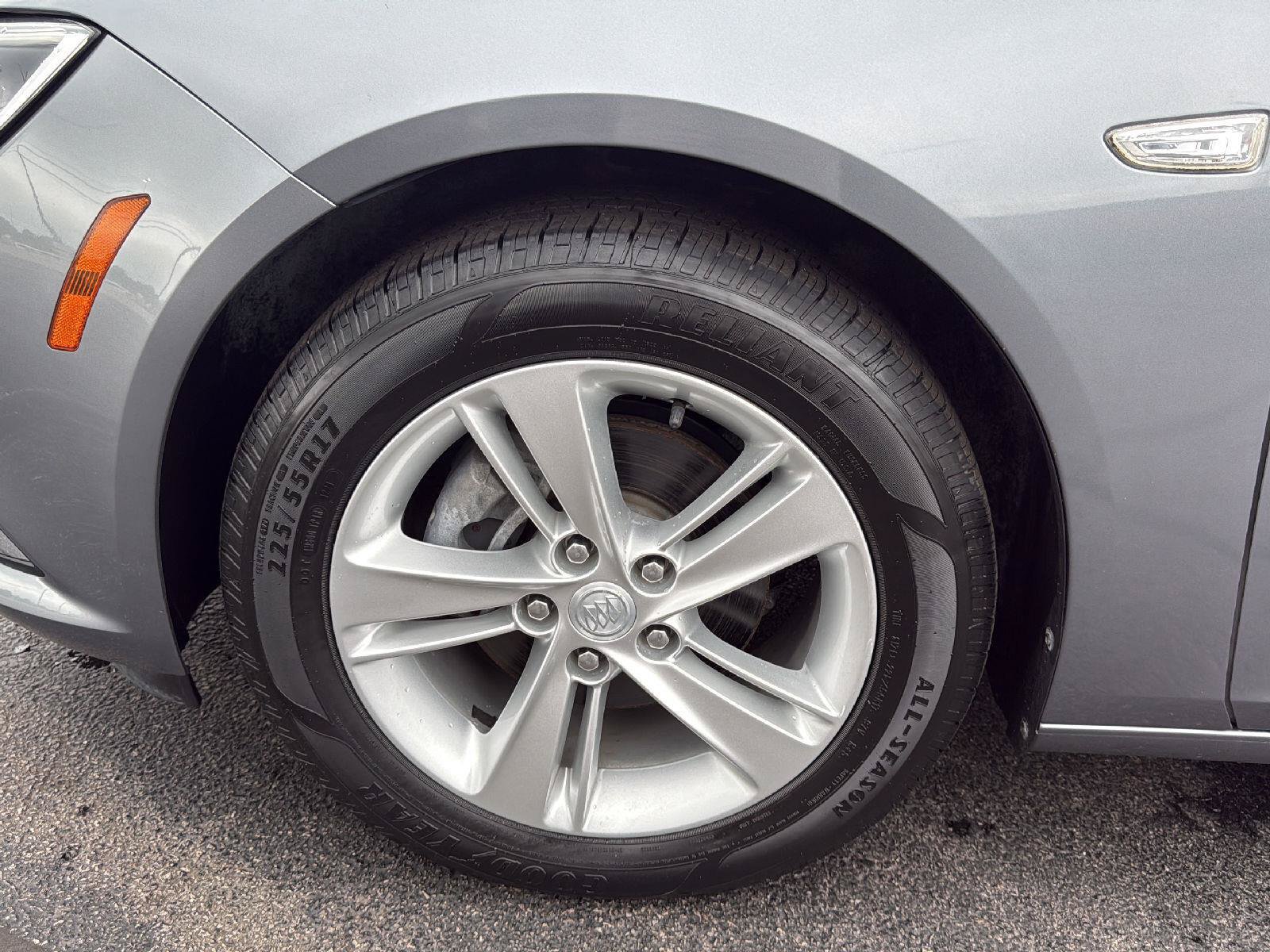 Used 2020 Buick Regal Preferred FWD image 33