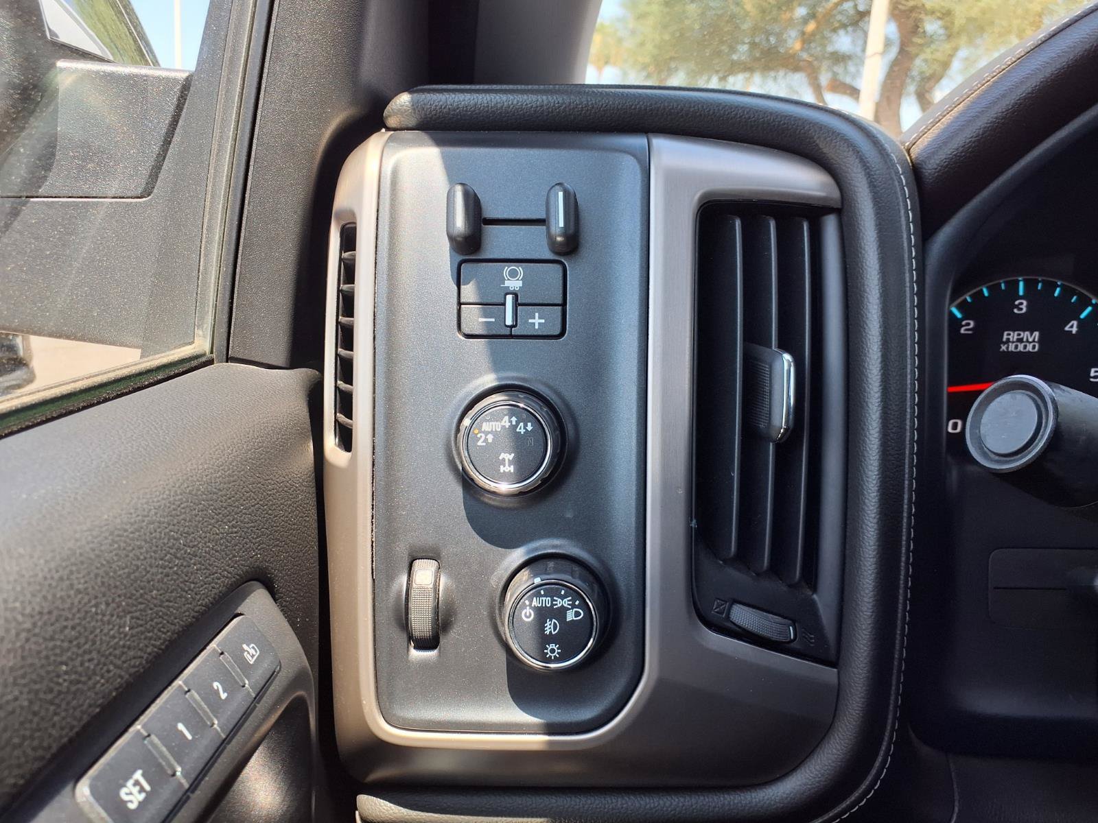 Used 2018 GMC Sierra 1500 Denali w/ Denali Ultimate Package AWD/4WD image 24