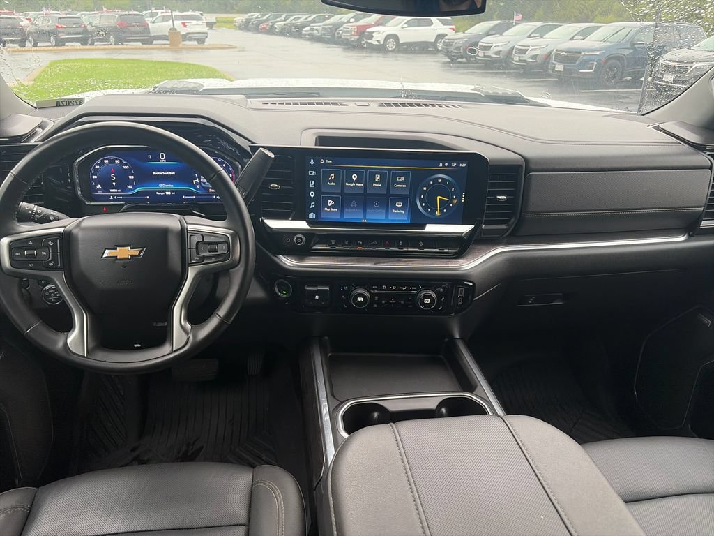 Certified 2025 Chevrolet Silverado 2500 LTZ w/ LTZ Plus Package AWD/4WD image 11