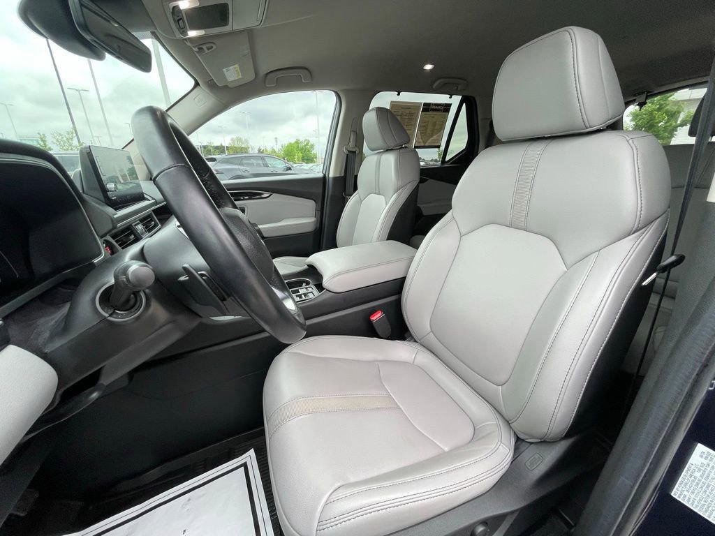 Used 2025 Honda Pilot EX-L image 19