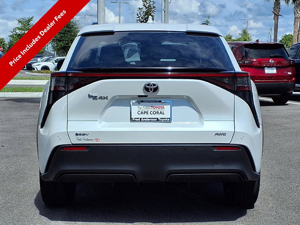 Used 2024 Toyota bZ4X AWD w/ Weather Package image 7