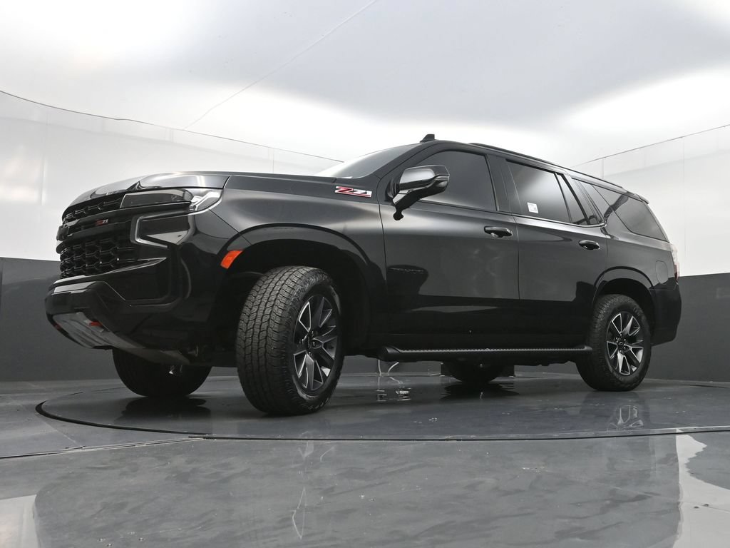 Used 2024 Chevrolet Tahoe Z71 w/ Luxury Package AWD/4WD image 31