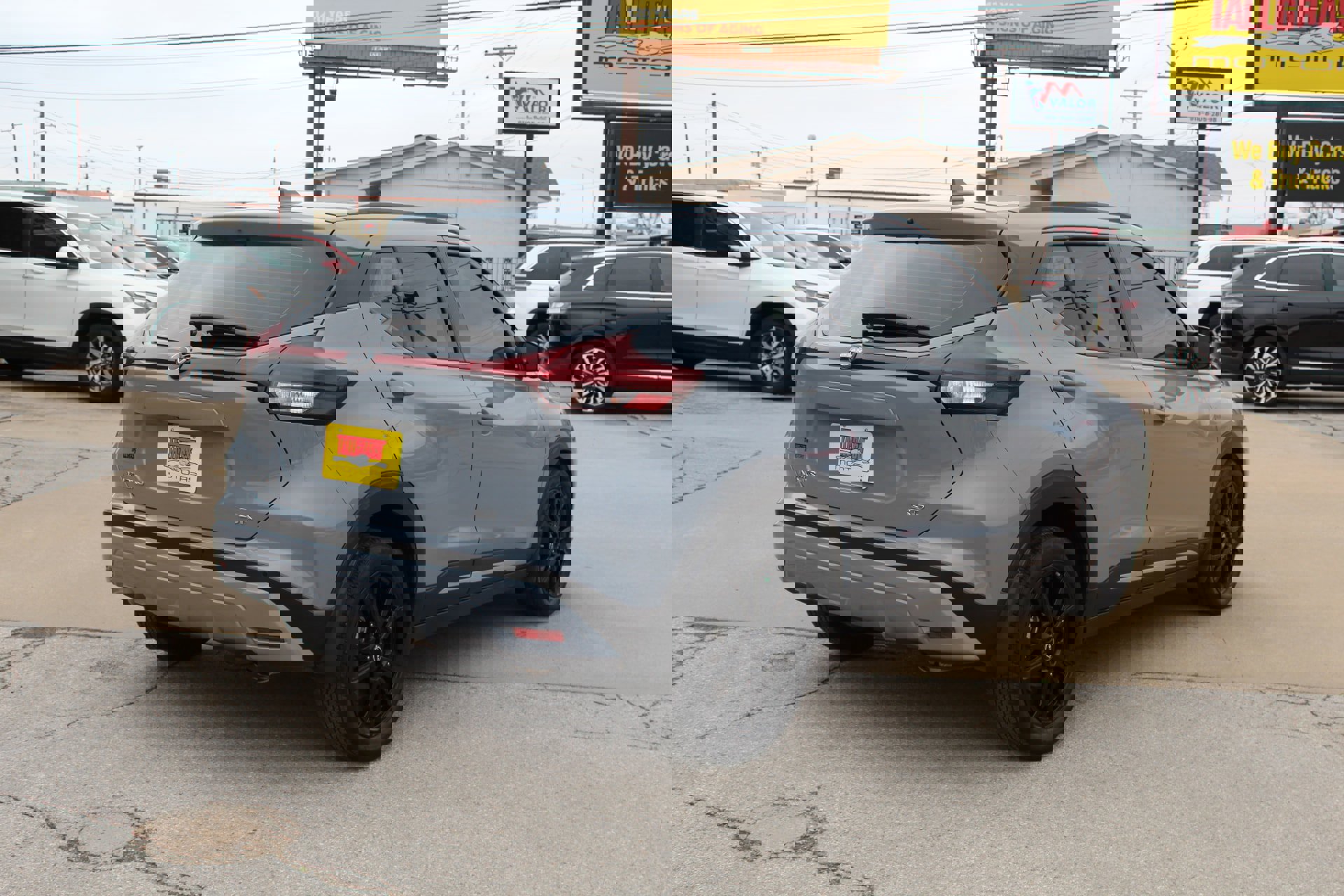 Used 2024 Nissan Kicks SR w/ SR Premium Package image 5