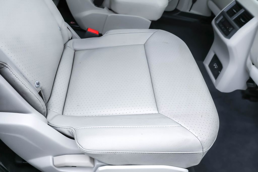 Used 2019 Volkswagen Atlas SEL AWD/4WD image 32