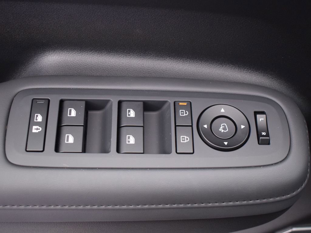 Used 2025 Hyundai Santa Fe Limited image 26