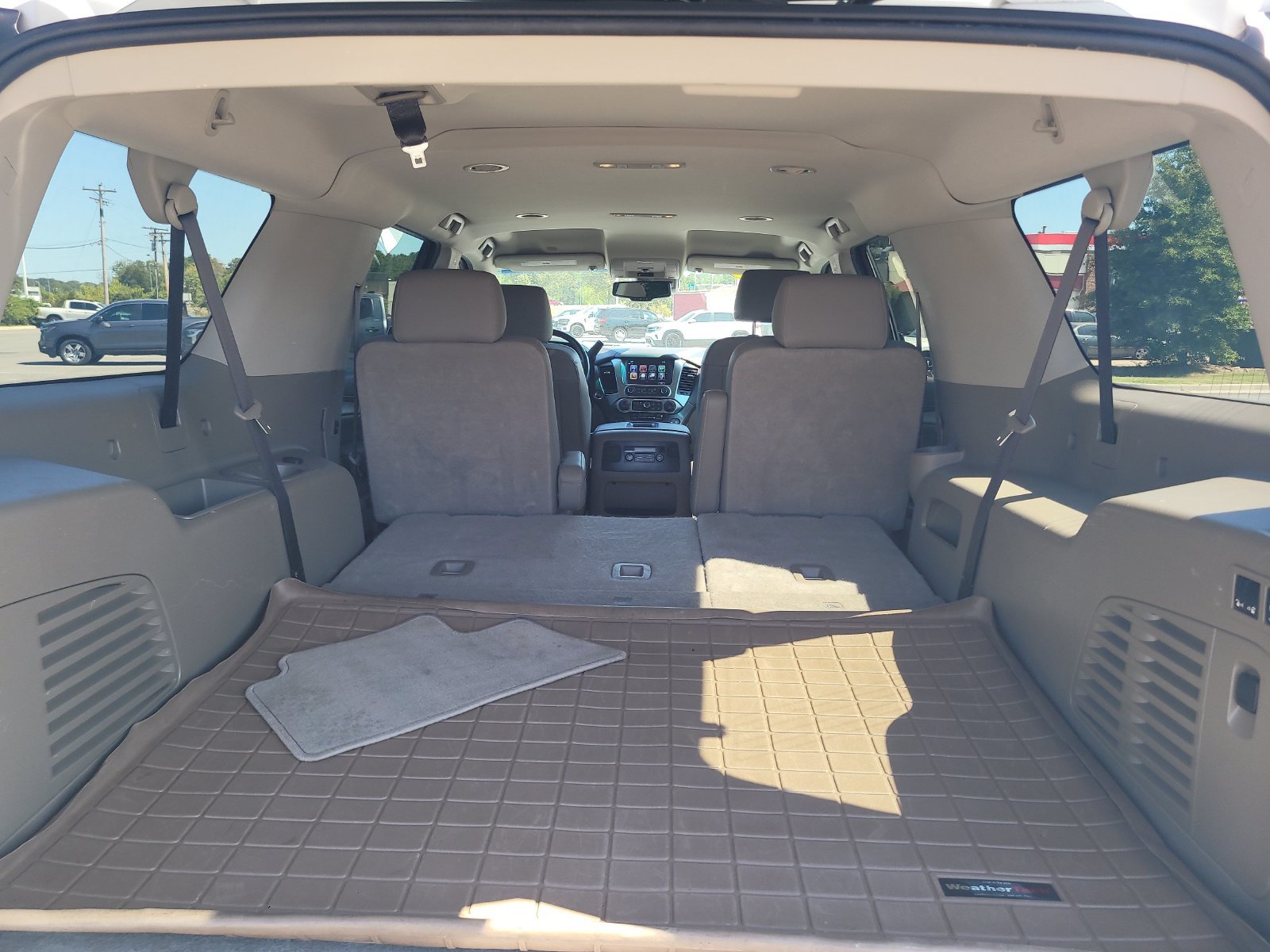 Used 2020 Chevrolet Suburban Premier AWD/4WD image 26