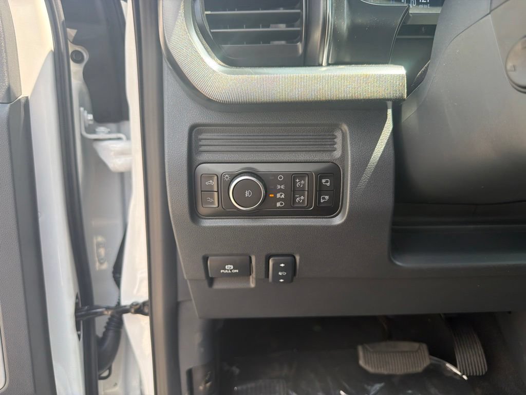 New 2026 Ford F450 Platinum w/ FX4 Off-Road Package AWD/4WD image 28