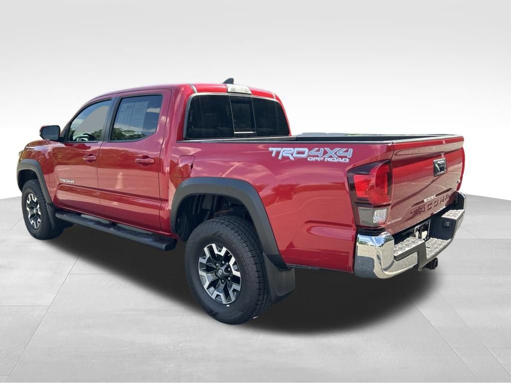 Used 2019 Toyota Tacoma TRD Off-Road AWD/4WD image 3