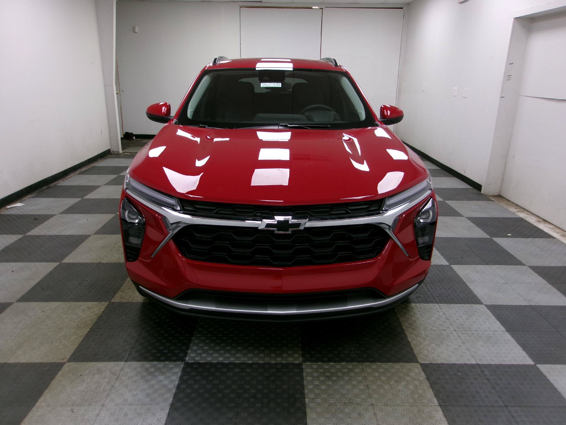 New 2026 Chevrolet Trax LT w/ Driver Confidence Package FWD image 15