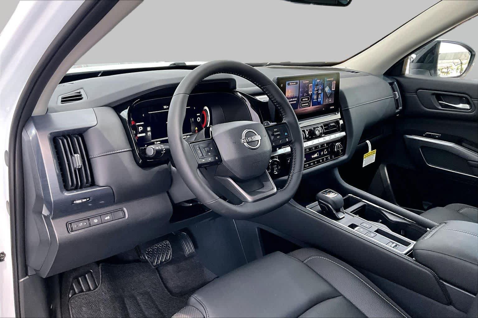 New 2026 Nissan Pathfinder SL FWD image 8
